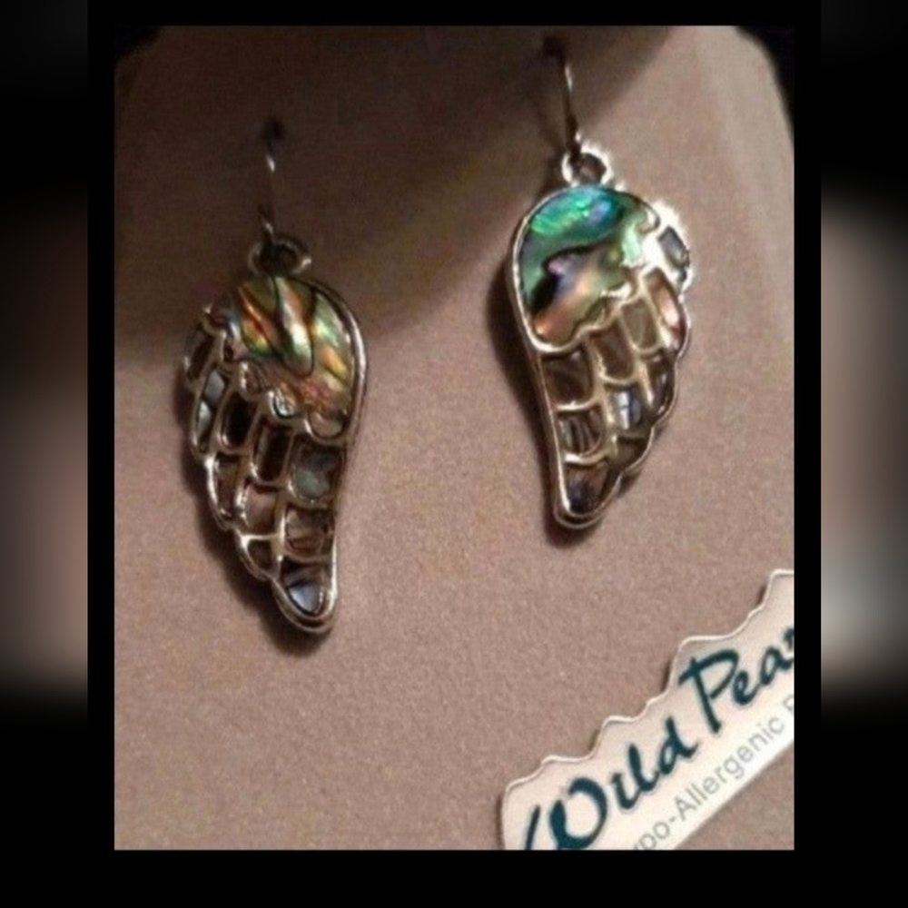 Wild Pearle Angel Wing Earrings